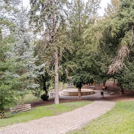 Blueground Vrsovice Near Grebovka Park Prg-15 Lägenhet