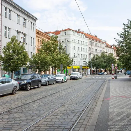 Blueground Vrsovice Near Grebovka Park Prg-15 Apartament Praga